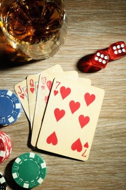 data macau5d Heavy Target Chases